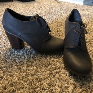 Canyon River Blues Heels